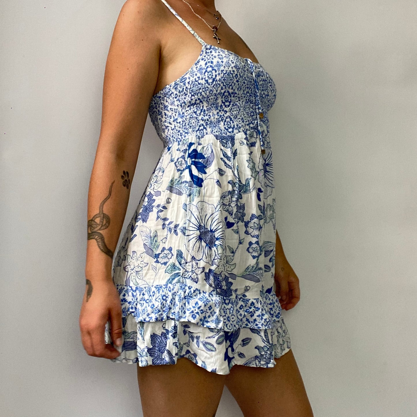 Floral ruffle hem mini dress